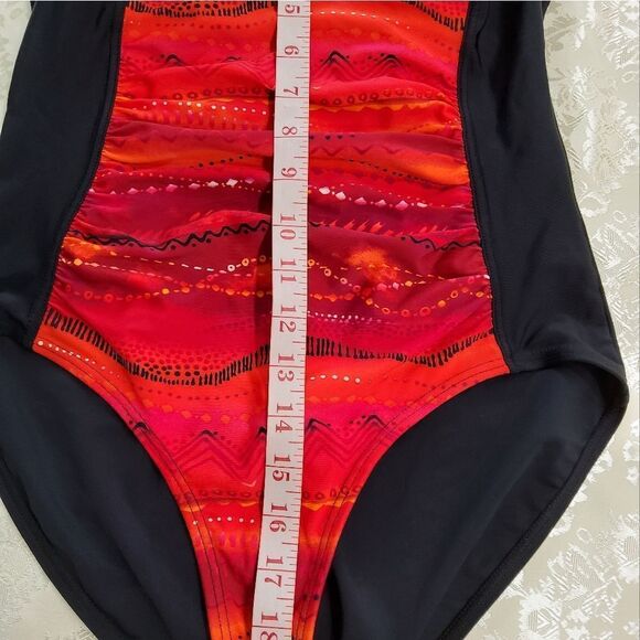 Byron Bay Australia Women's Swimsuit One Piece Size 10/30 - Picture 11 of 11